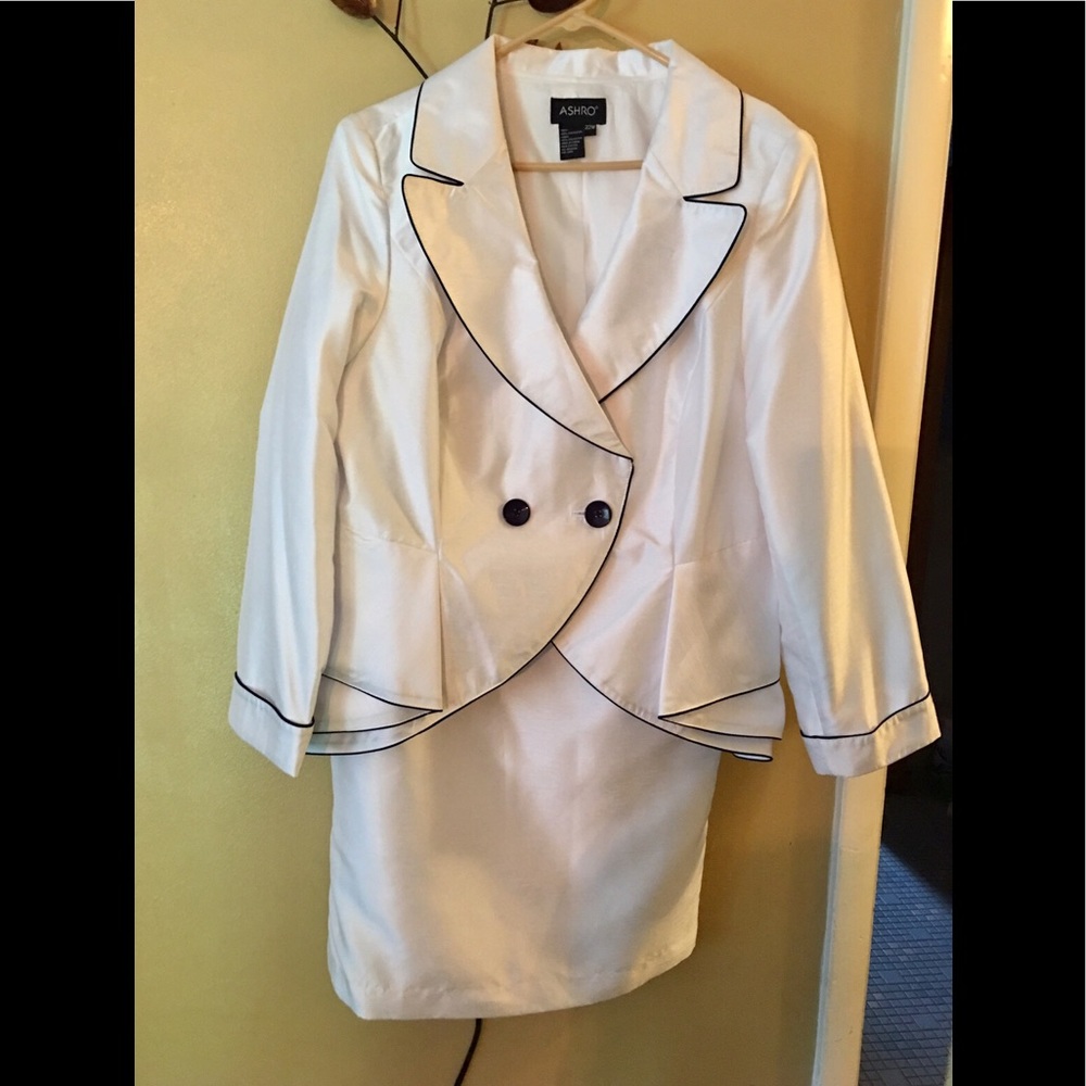 WOMENS ASHRO FASHION TWO PIECE SUIT